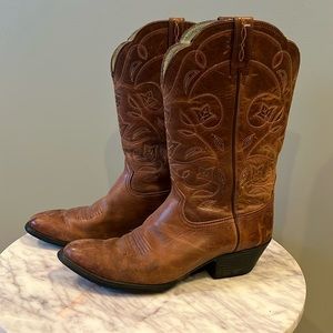 Ariat Heritage Western Boots in Russet Rebel Full Grain Leather (Cowboy boots)